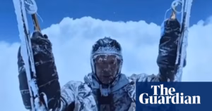 A Chinese paraglider miraculously endures an unintentional and perilous flight at an astonishing altitude of 8,000 metres above the cloud-covered landscape.