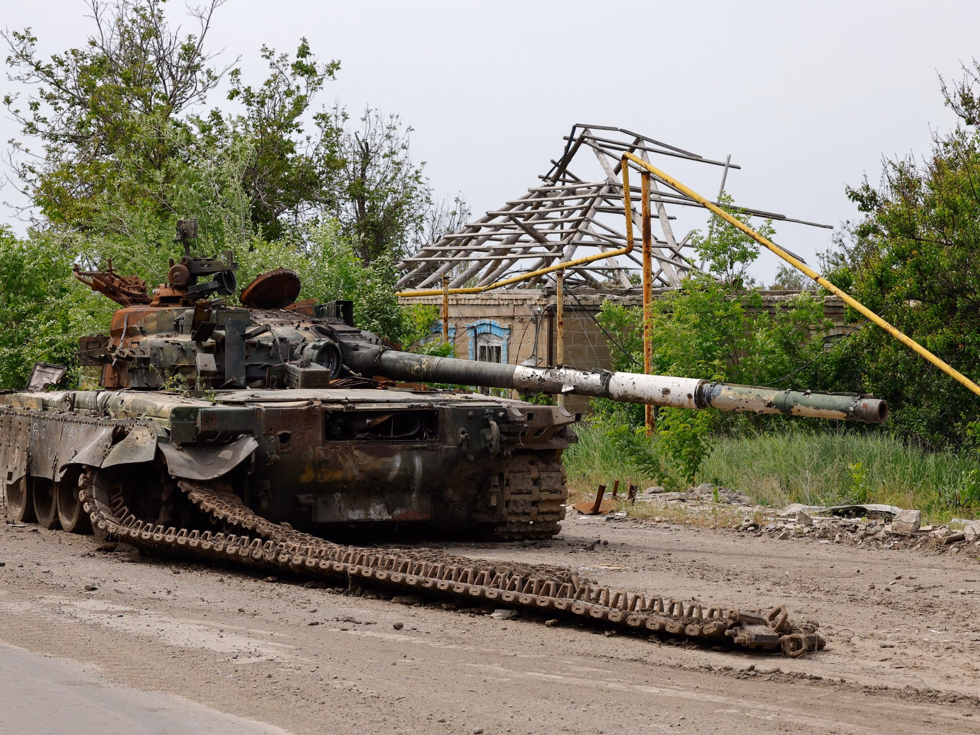 2025 05 27t151751z 607602579 rc2aqeakmrze rtrmadp 3 ukraine crisis donetsk region 1748391644.jpg
