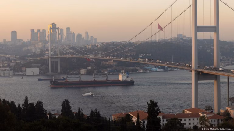 Negotiation Meetings to Start at Basic Level in Istanbul – DW – May 16, 2025