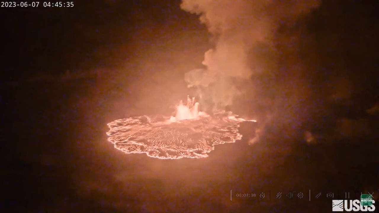 Hawaii volcano eruption v3.jpg