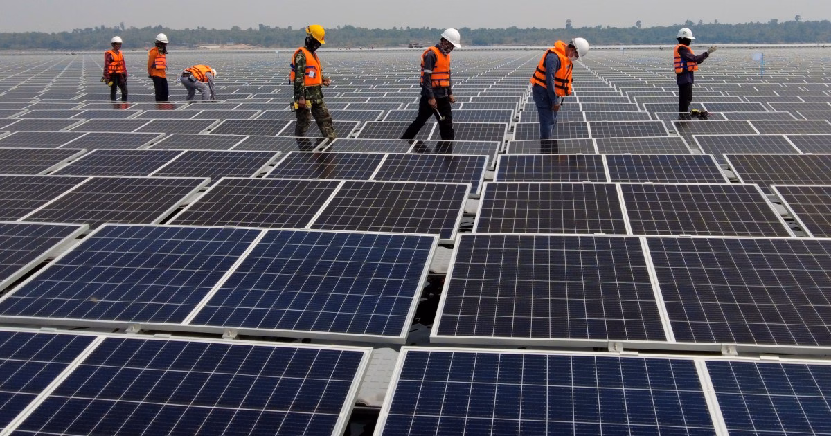 2021 04 20t052234z 157907840 rc2hzm9wk30c rtrmadp 3 earth day thailand hydrosolar 1 1749536730 f8b4d.jpeg