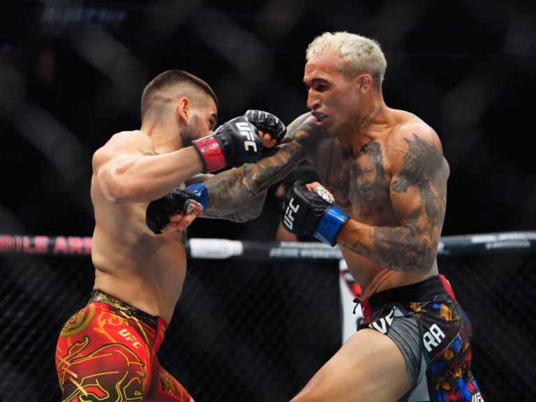 Topuria Claims UFC Lightweight Title with Spectacular Knockdown of Oliveira | Mixed Martial Arts News