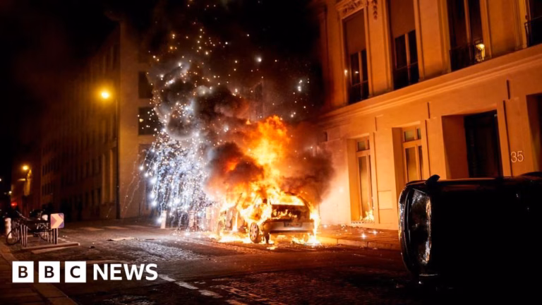 PSG supporters are involved in conflicts in Paris following their Champions League triumph.