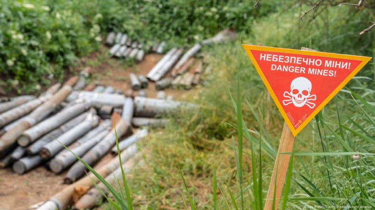 Eastern Europe Revives Land Mines Amidst Growing Concerns of Russian Threats – DW – June 29, 2025
