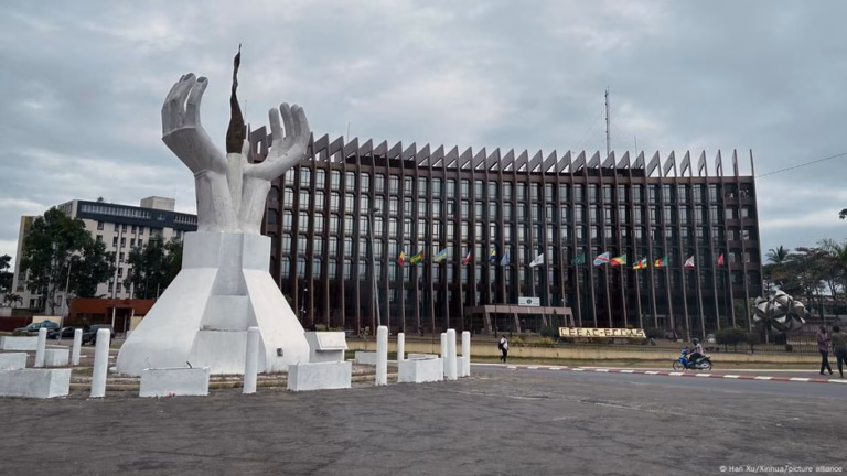 Rwanda Withdraws from Central African Federation Amidst Rift with DR Congo – DW – 08/06/2025
