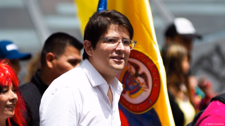 Colombian Presidential Candidate Gunned Down in Bogota – DW – 06/08/2025