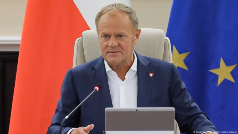 Prime Minister Tusk confronts vote of confidence during period of political unrest.