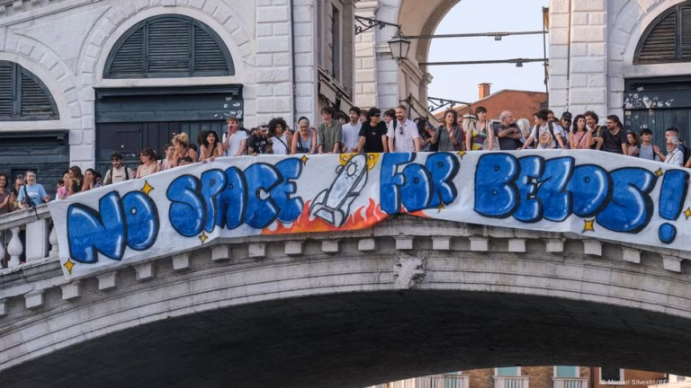 Jeffer Bezos’ nuptial celebration location in Venice was relocated following uprising protests – DW – 06/25/2025
