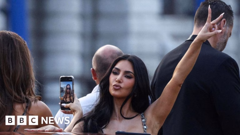Celebrities descend upon Venice for Jeff Bezos and Lauren Sanchez’s nuptials