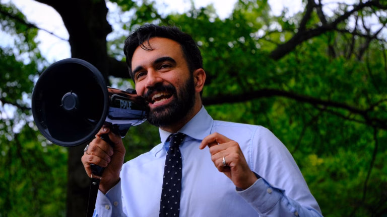 Zohran Mamdani Triumphs in New York City’s Democratic Mayeral Primary, Pledges Free Public Transportation and Increased Housing Supply | United States Headlines