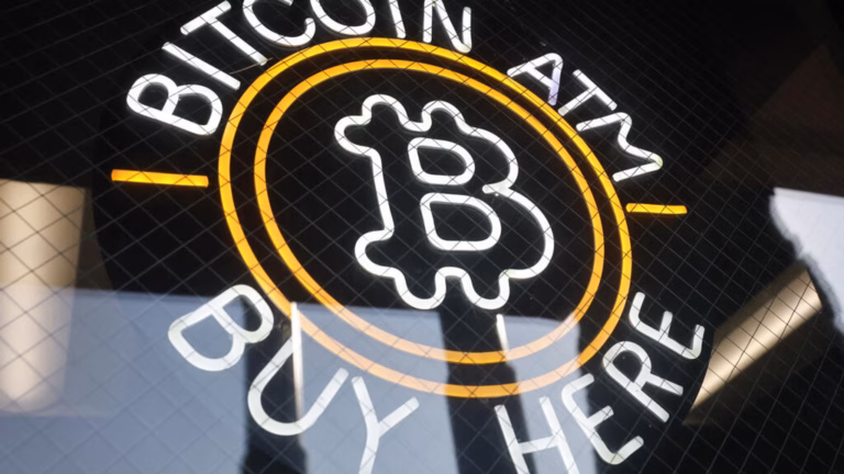 Congress Adopts Pivotal Cryptocurrency Legislation, Aligning with Trump’s Plan to Roll Back Regulatory Measures