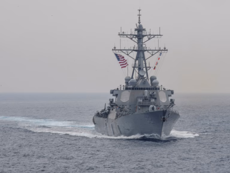 Iranian chopper challenges American naval vessel nearing its borders | Defense Updates