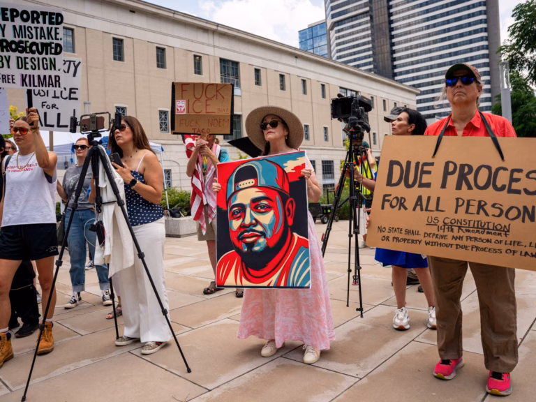 Court Rulings in the U.S. Facilitate Abrego Garcia’s Release and Prohibit Deportation | Updates on Donald Trump