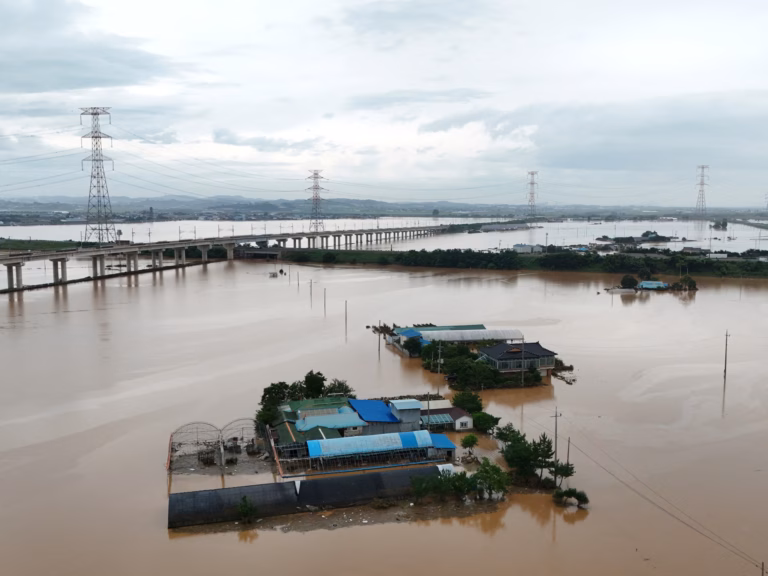 “South Korea hit by deadly rainfall, leaving thousands homeless” | Latest Weather Updates