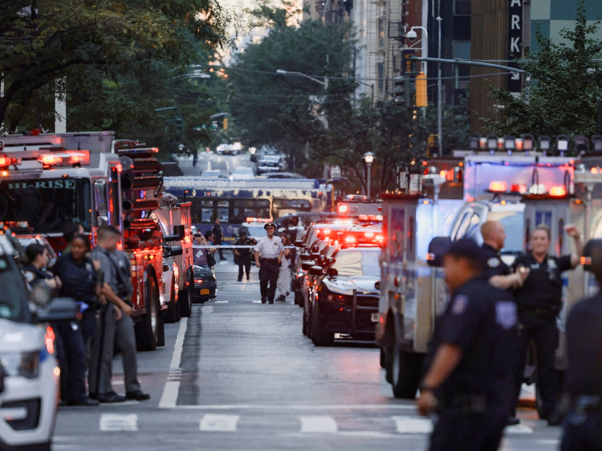 2025 07 29t002610z 1100553660 rc2zvfa1vedc rtrmadp 3 new york shooting 1753750518.jpg