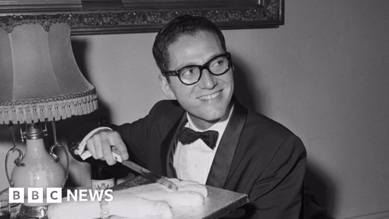 US Media Reports on the Death of Satirical Songwriter Tom Lehrer at Age 97