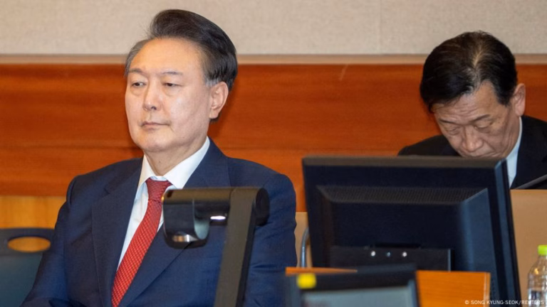 Ex-South Korean President Yoon Taken into Custody Once More – DW – Oct 7, 2025