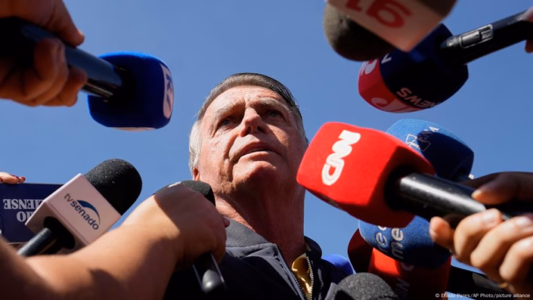 The Judge Issues a Warning to Bolsonaro Regarding Joint Address – DW – 22 July 2025