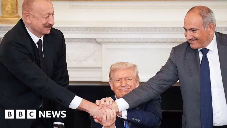 Azerbaijan and Armenia Sign Agreement for Peace in White House Summit Meeting