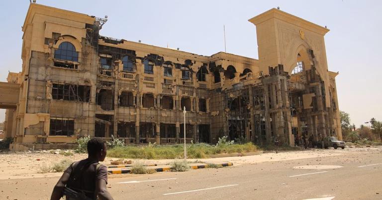 Exiled inhabitants make their way back to Khartoum, a city devastated by conflict