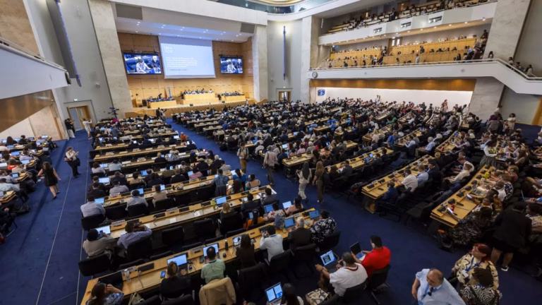 Negotiations for a worldwide agreement on plastic waste hit a snag due to disagreements among countries regarding the restriction of plastic production.