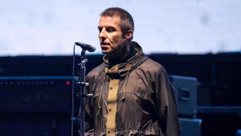 Guy Succumbs to Fatal Plunge During Oasis Performance at London’s Wembley Stadium