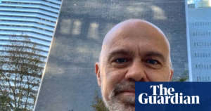 Mark Baxter Ceases Discussions on Background to Overcome Socioeconomic Barriers, Now Advocating for Transformation in the Business Sphere