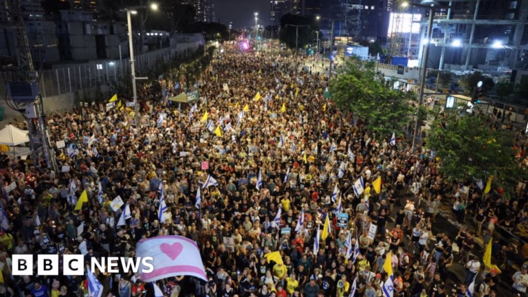 Demonstrators escalate efforts to counter Netanyahu’s proposal for extending conflict in Gaza