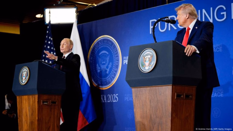 Trump Confesses No Major Deals Made With Putin – DW – 08/16/2025