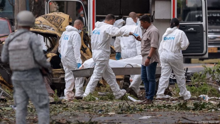 Explosive attack using a vehicle-borne bomb and the downing of a helicopter result in a minimum of 17 fatalities, according to news from DW on August 22, 2025.