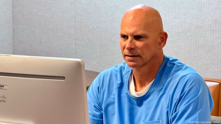 Erik Menendez’s brother, Lyle, rejected parole following Erik’s denial – DW – 23/08/2025