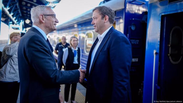 Kyiv Receives Visit from Germany’s Deputy Prime Minister – DW – August 25, 2025