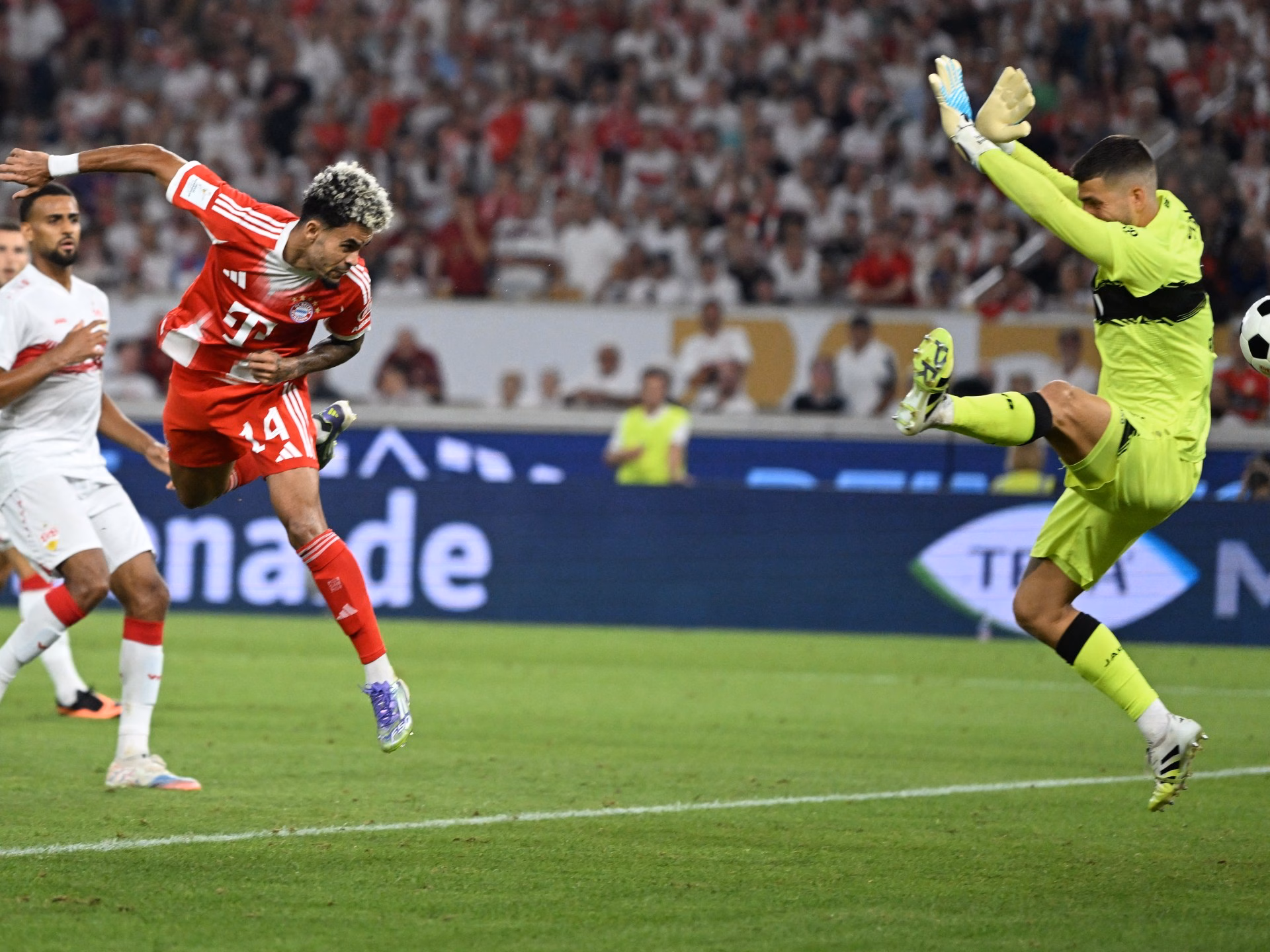 Afp 20250816 69pz37a v1 highres fblgersupercupstuttgartbayernmunich 1755403499.jpg