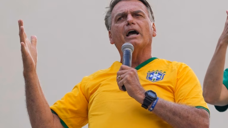 According to the police, Brazil’s former President Bolsonaro had intended to seek refuge in Argentina.