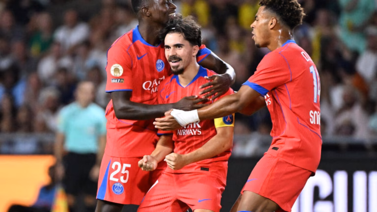 PSG secures a triumphant opening in the Lille 1 league by defeating Nantes.