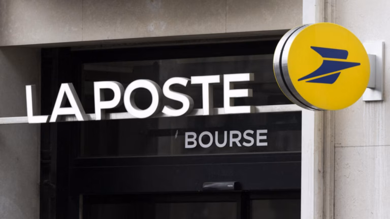 US package shipping to France halted due to tariff disagreements