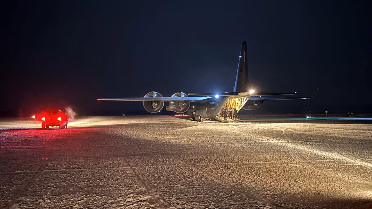 Antarctica evacuation mission.jpg