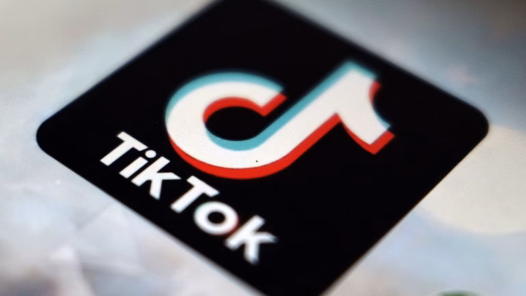 Temporary Suspension of Meta’s Supervisory Fees for TikTok’s Online Platform in the EU: Court’s Decision