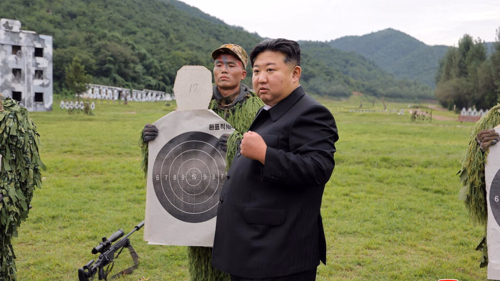 2025 08 27t223638z 371819276 rc2yfgaozw6b rtrmadp 3 northkorea military.jpg