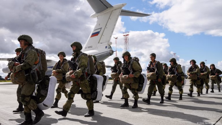 Russia and Belarus Engage in a Collaborative Training Exercise – Source: DW – December 9, 2025