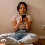 A study suggests that Australia’s restriction on teenagers’ use of social media may be successful.
