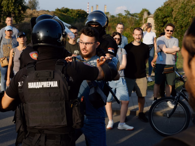 Serbia grapples with political unrest as rival groups stage simultaneous protests | News on Demonstrations