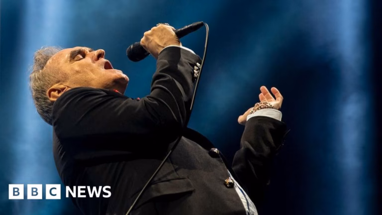 Morrissey calls off American performances following a lethal threat in Canada